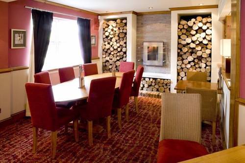 Premier Inn London Romford Central Экстерьер фото